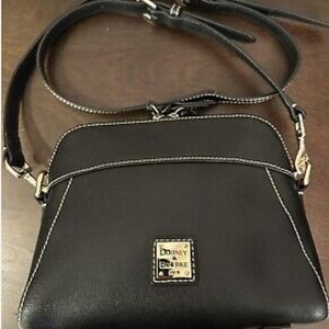 👜 Dooney & Burke blk handbag, great condition!!